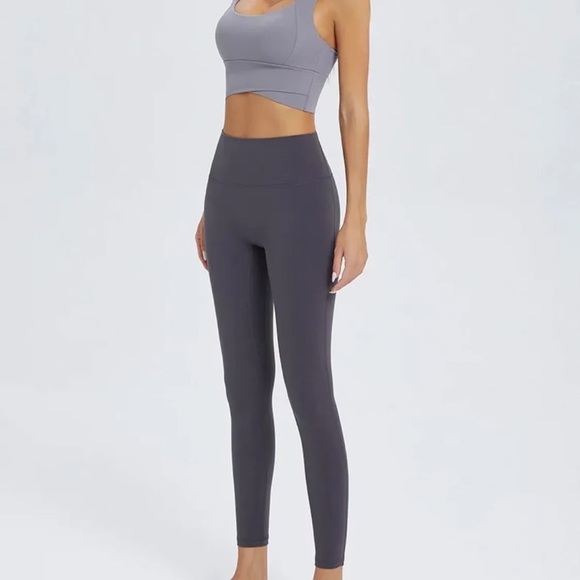 Lotus Sports Bra - Picture 3 of 5